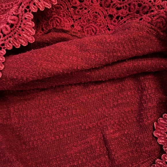 Maurice’s burgundy maroon wine rough knit lace sweatshirt size 1 - Picture 6 of 8